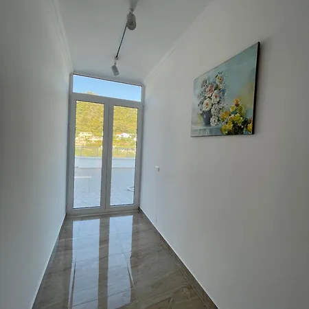 Penthouse * Vlore